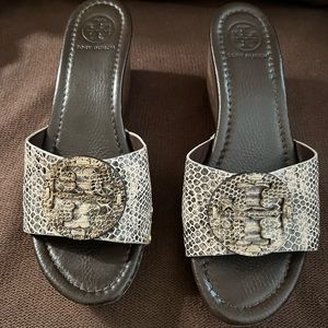 Tory Burch Python Slides 9M